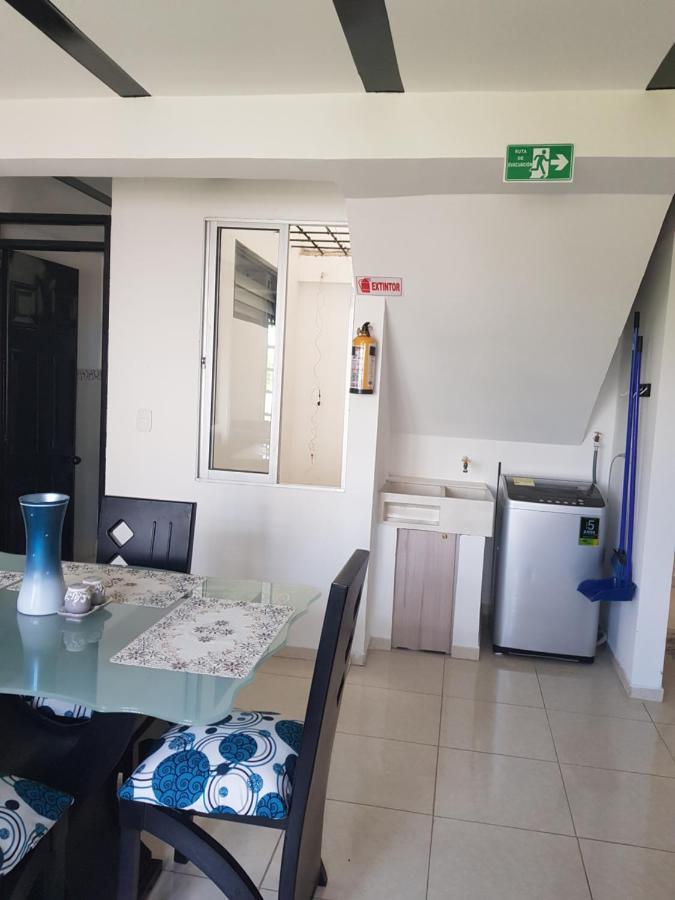 Apartamentos Williams Santa Rosa de Cabal Kültér fotó